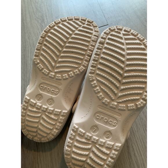 Crocs Womens Classic Clog Size 9 Light Pink Rubber Slip On Slingback Casual - Picture 5 of 6